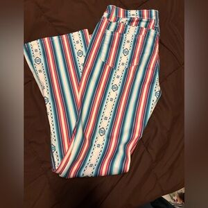 Rock and Roll Denim - 30W L34 
High Rise
Baby Flare